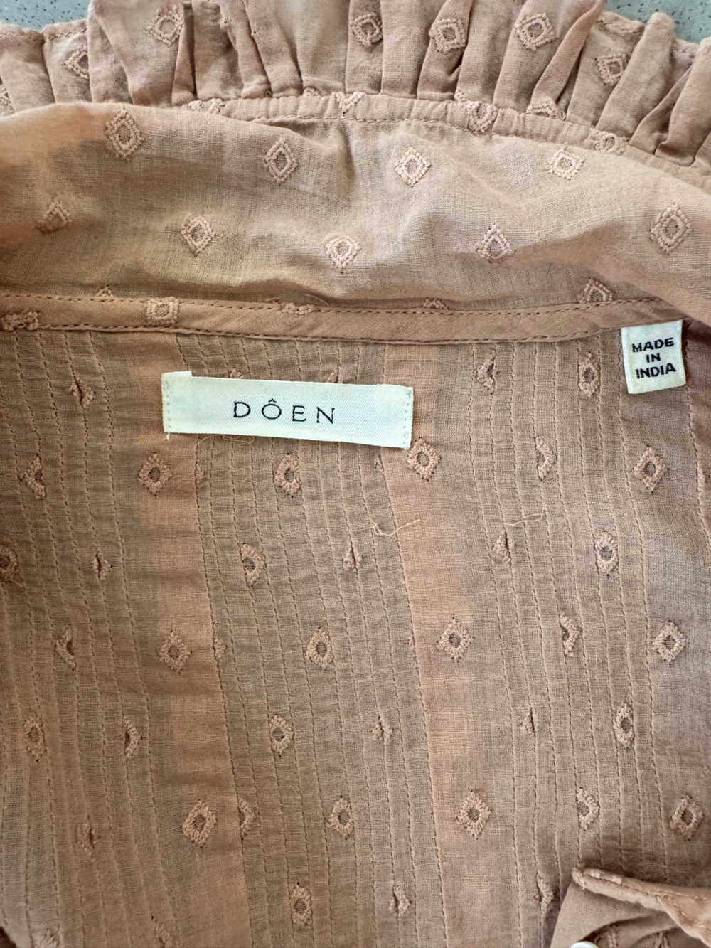 DÔEN Dilly Toffee Ruffle Trim Cotton Blouse Medium Romantic Boho - Picture 8 of 12